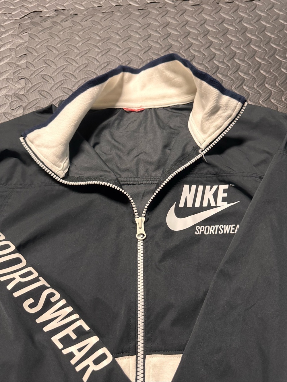 Nike Sportswear Full Zip Track Jacket Black Logo Jacket Women’s Size S - Picture 7 of 14